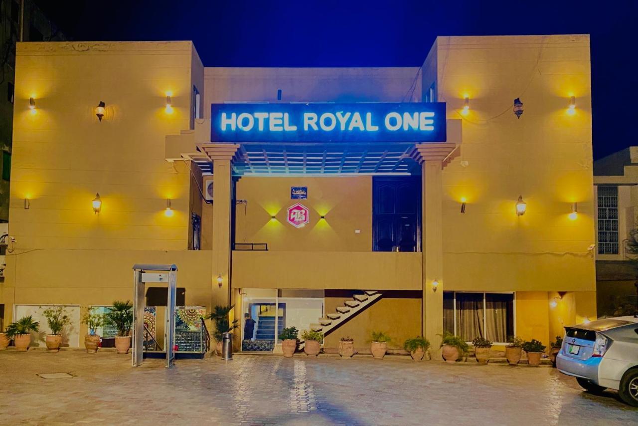 Hotel Royal One 木尔坦 外观 照片